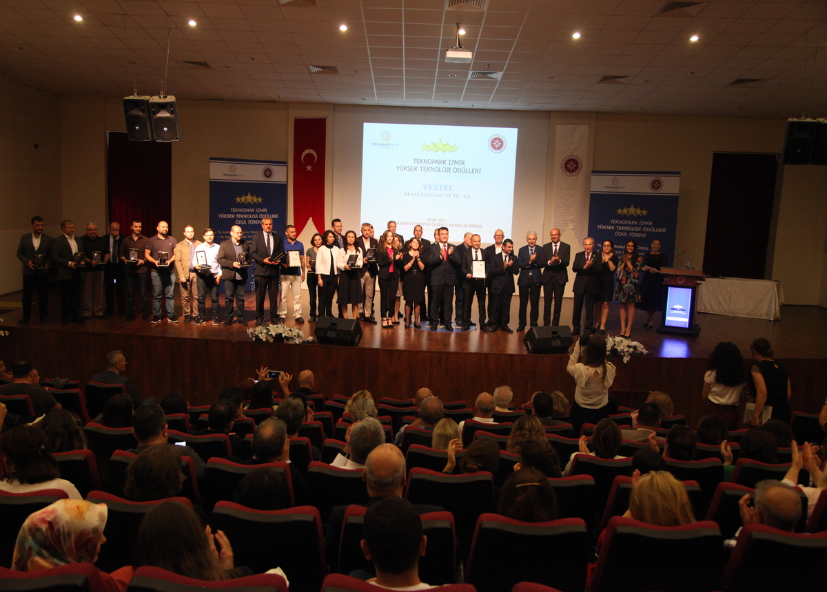 “Teknopark İzmir Yüksek Teknoloji Ödülleri” Sahiplerini Buldu2